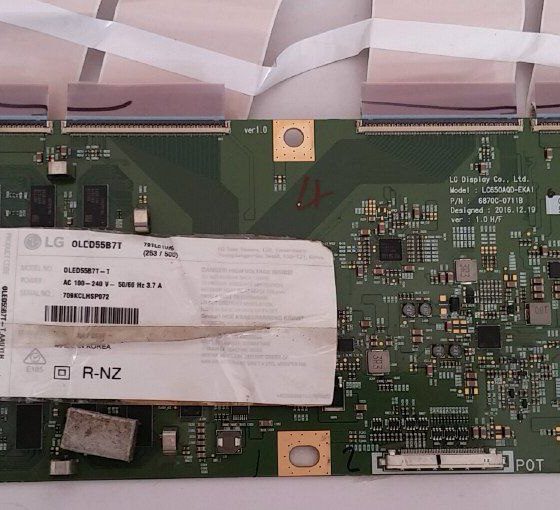 برد تیکان تلویزیون OLED55B7T